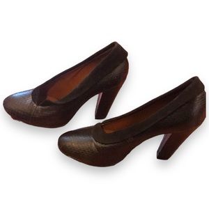 Black Chloé shoes with chunky heel. Size 39.5